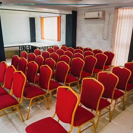 Chothys Park Hotel Thiruvananthapuram Exterior foto